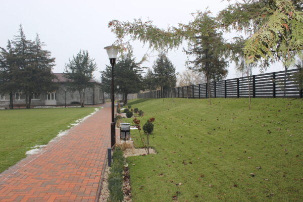 IMG_0545-scaled-600x400 База