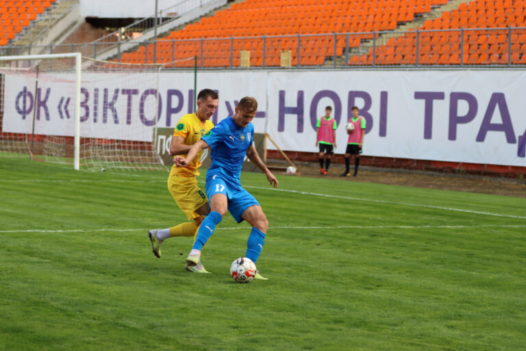 Поступаємося в меншості киянам