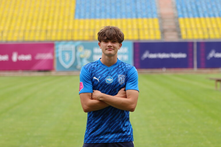 Ближче до гравців «Вікторії»: Владислав Савицький – «Моя найбільша футбольна мрія зіграти за збірну України»